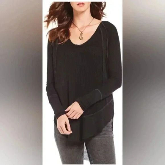 We the Free Women Black Catalina V-Neck Long Sleeves Oversized Thermal Top Sz XS - Picture 1 of 7
